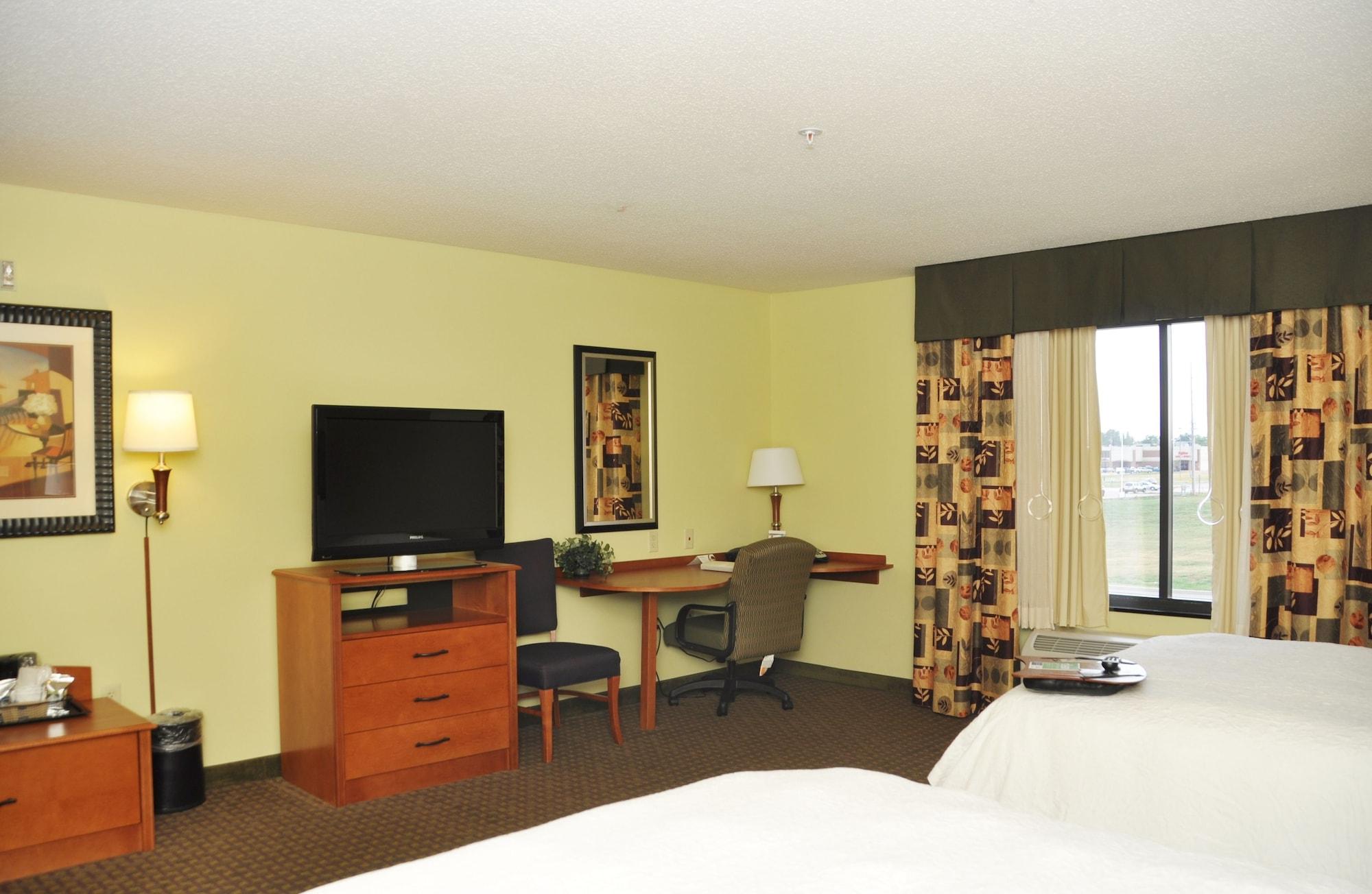 Hampton Inn Macomb Ngoại thất bức ảnh