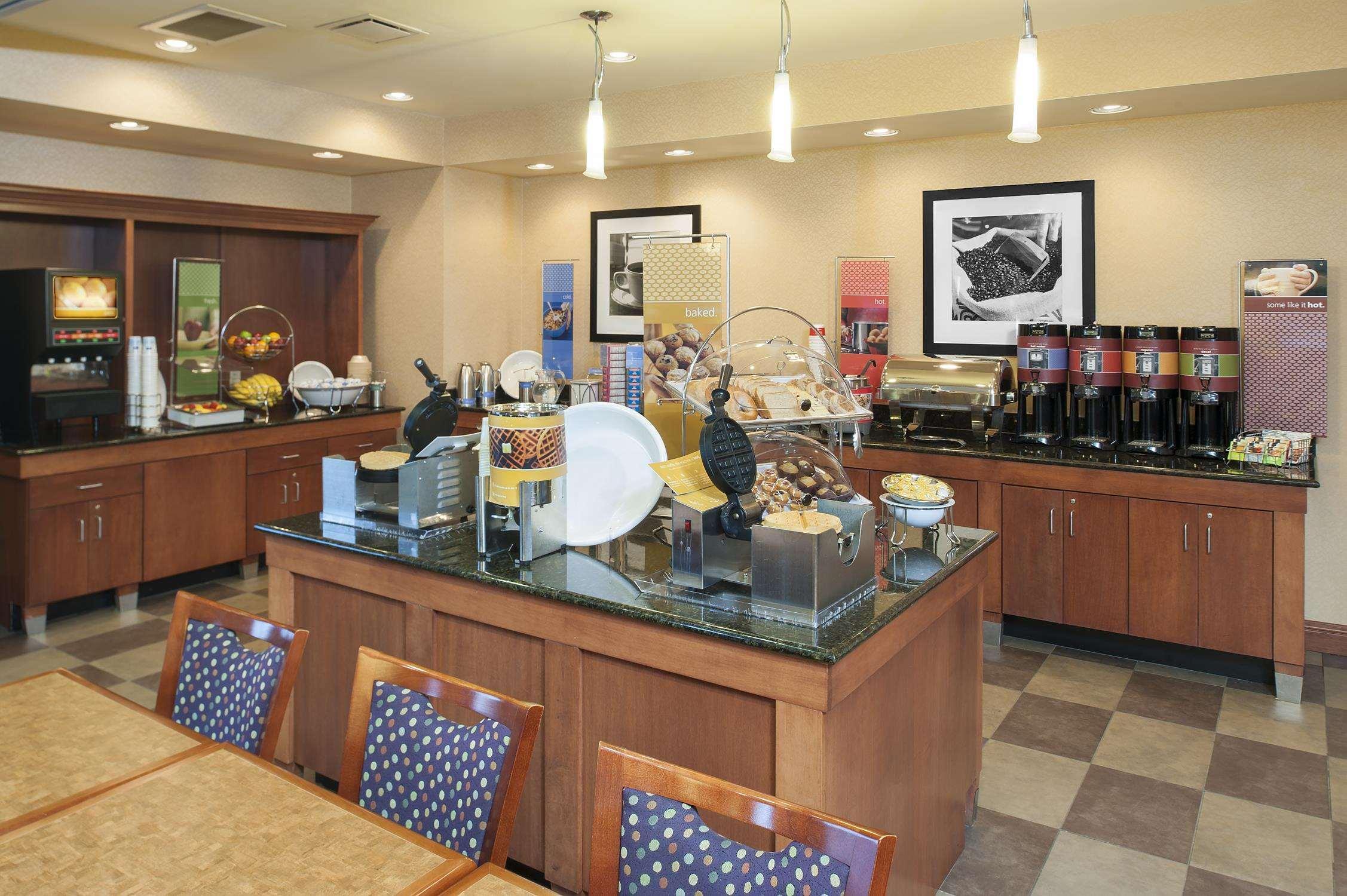 Hampton Inn Macomb Ngoại thất bức ảnh