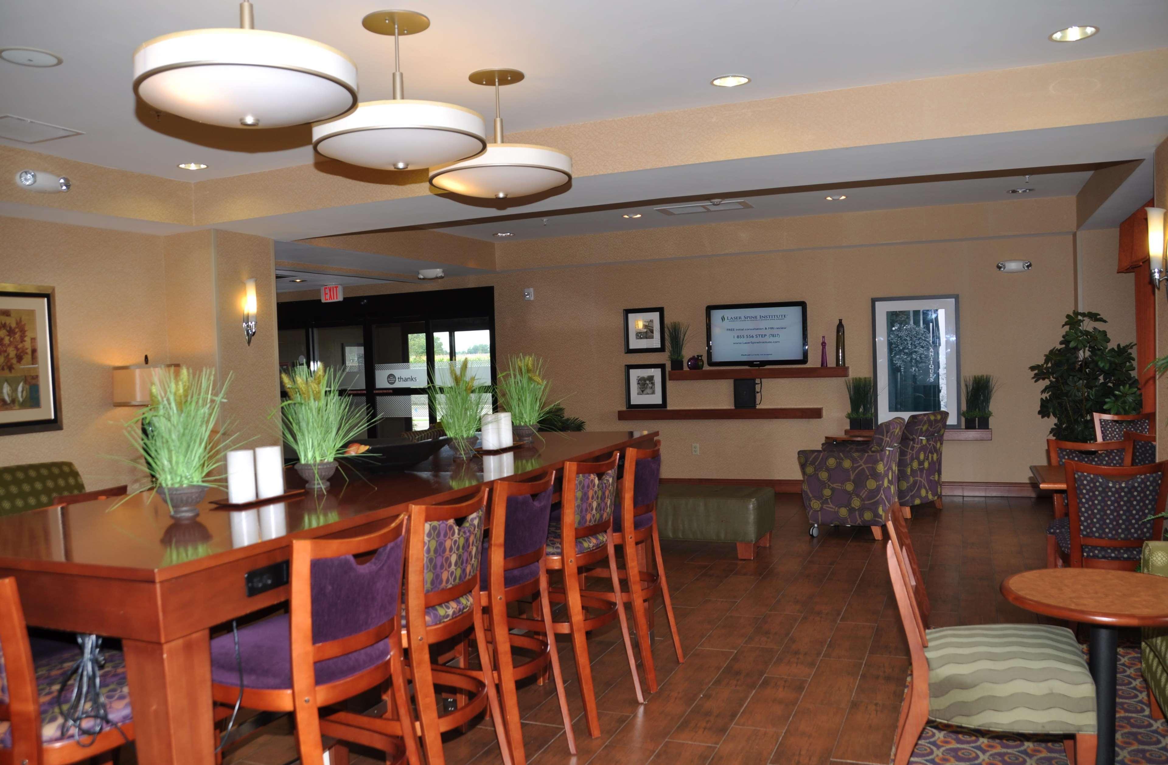 Hampton Inn Macomb Ngoại thất bức ảnh