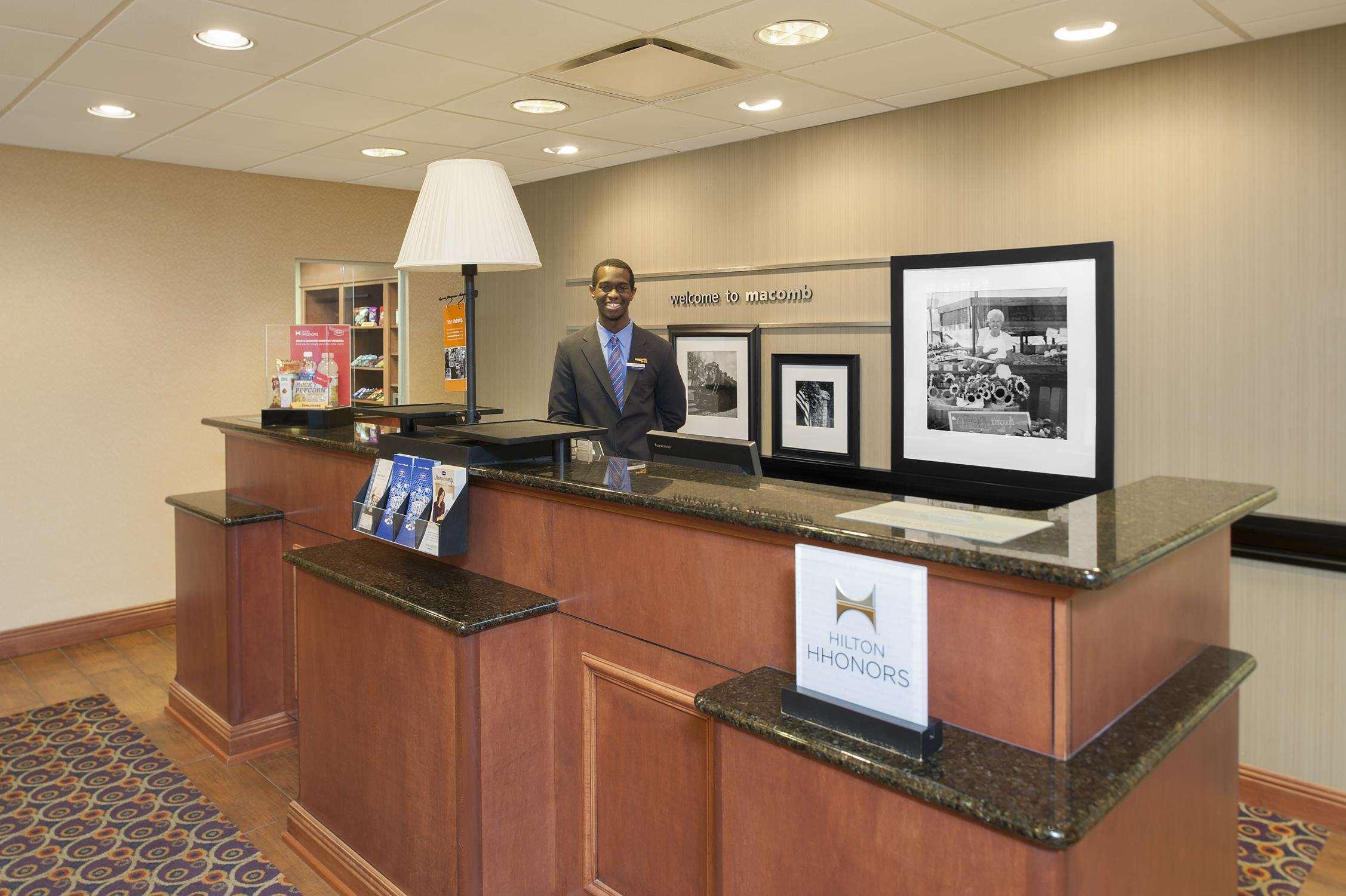Hampton Inn Macomb Ngoại thất bức ảnh