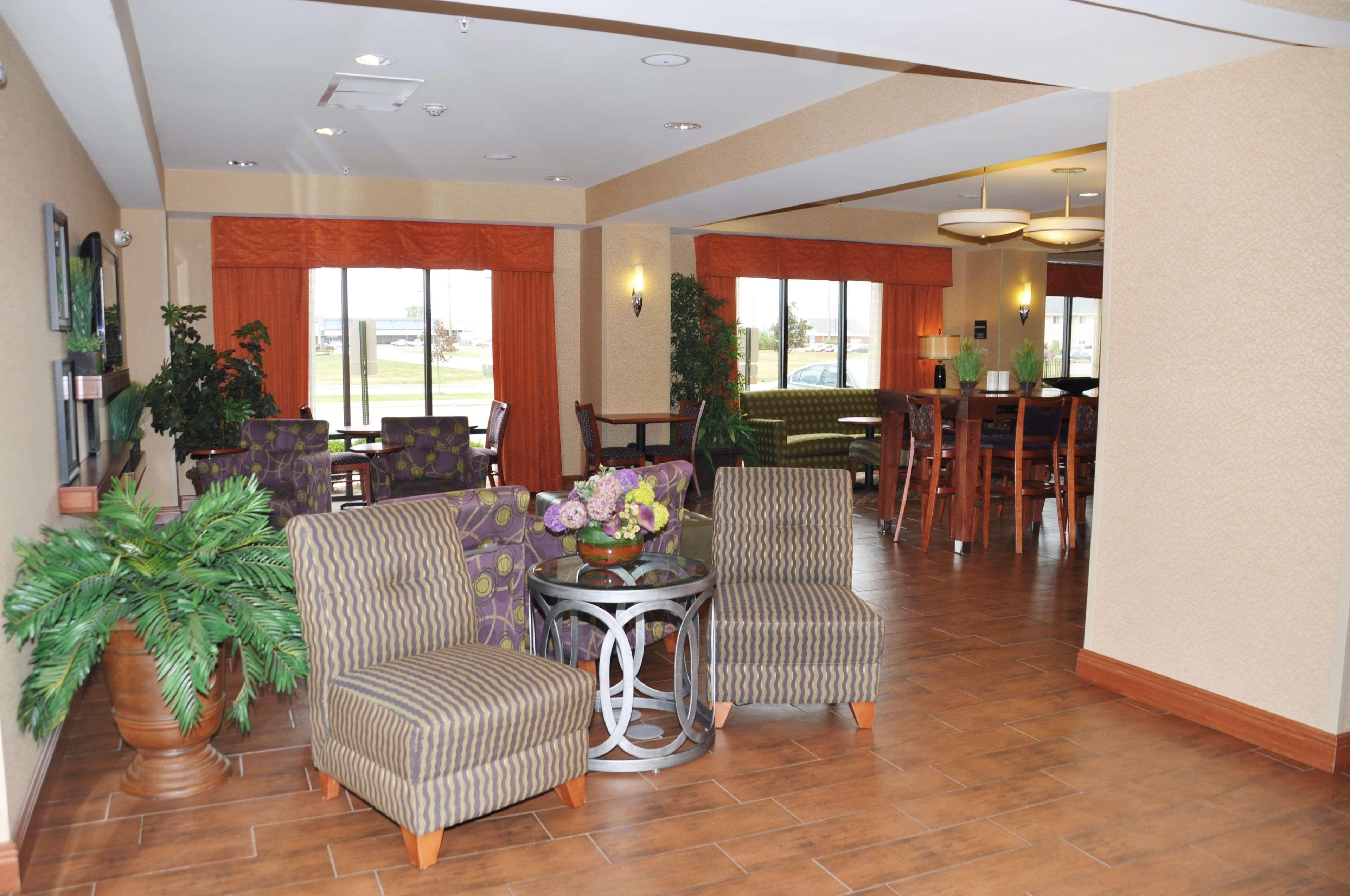 Hampton Inn Macomb Ngoại thất bức ảnh