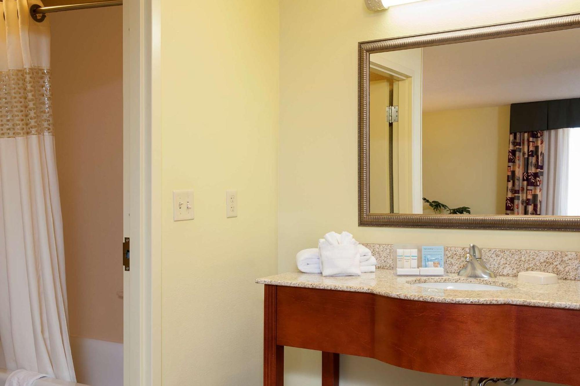 Hampton Inn Macomb Ngoại thất bức ảnh